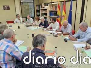 Gobierno de Aragón, DPH, alcaldes y sector turístico acuerdan un calendario para los cortes de la A-132