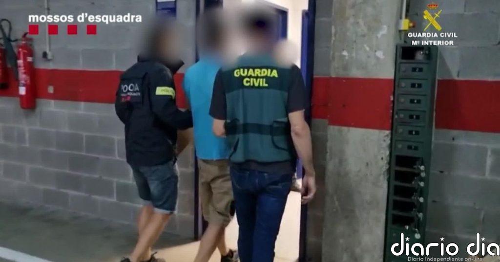 Guardia Civil y Mossos d'Esquadra detienen a tres personas e investigan a una cuarta por sabotear una vía férrea en la comarca de Bages