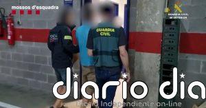 Guardia Civil y Mossos d'Esquadra detienen a tres personas e investigan a una cuarta por sabotear una vía férrea en la comarca de Bages