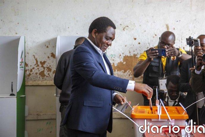 Hakainde Michilema es reelegido presidente de Zambia con más del 60% de los votos