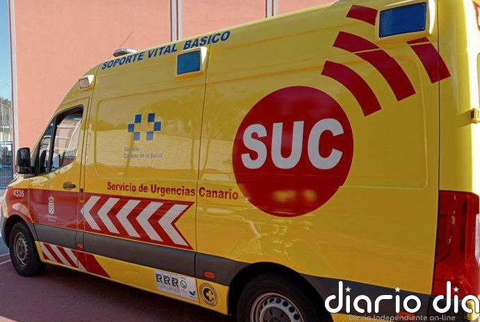Heridas tres personas tras una colisión múltiple con una moto y dos turismos implicados en Arona (Tenerife)