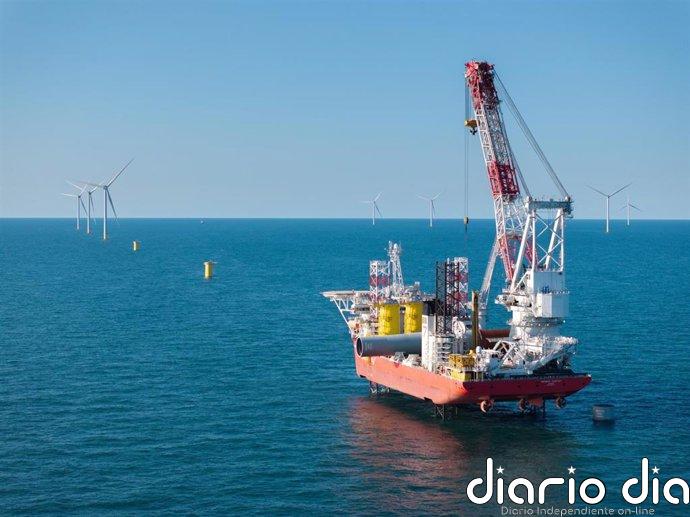 Iberdrola completa la instalación de las cimentaciones de su 'megaproyecto' de eólica marina 'East Anglia 3'