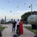 Illa acciona el pulsador que da inicio a la cuenta atrás para el eclipse