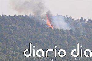 Illa anuncia un refuerzo en el dispositivo de ayuda de los Bombers en el incendio de Huesca