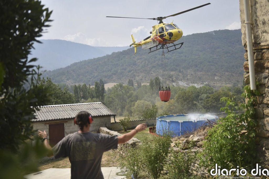 Incendio de Riglos (Huesca): La lluvia propicia una noche de trabajo "muy productivo"