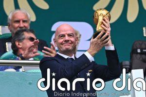 Infantino ofrece a Marruecos la final del Mundial 2030