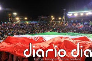 Irán advierte de que no saldrá "ni una gota" de petróleo del golfo Pérsico si EEUU mantiene su "guerra económica"