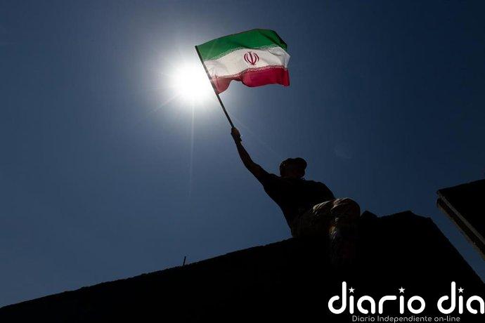 Irán amenaza con atacar intereses de países vecinos que respalde la ofensiva económica de EEUU