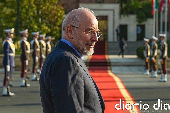 Irán asegura que EEUU busca una "salida digna" de la región