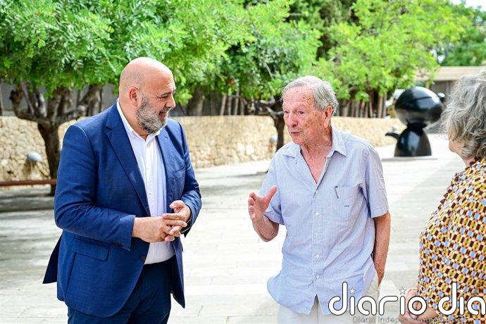 Jaime Martínez analiza con el arquitecto Rafael Moneo la situación de la Fundación Pilar i Joan Miró