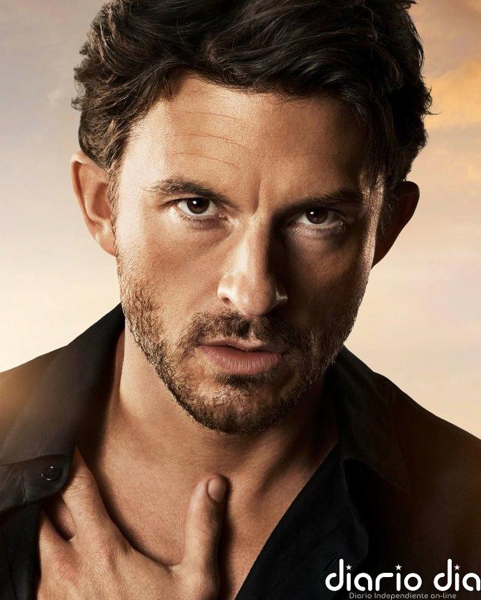 Jonathan Bailey tiene la respuesta a la pregunta más irresistible: ¿a qué huele un hombre atractivo?