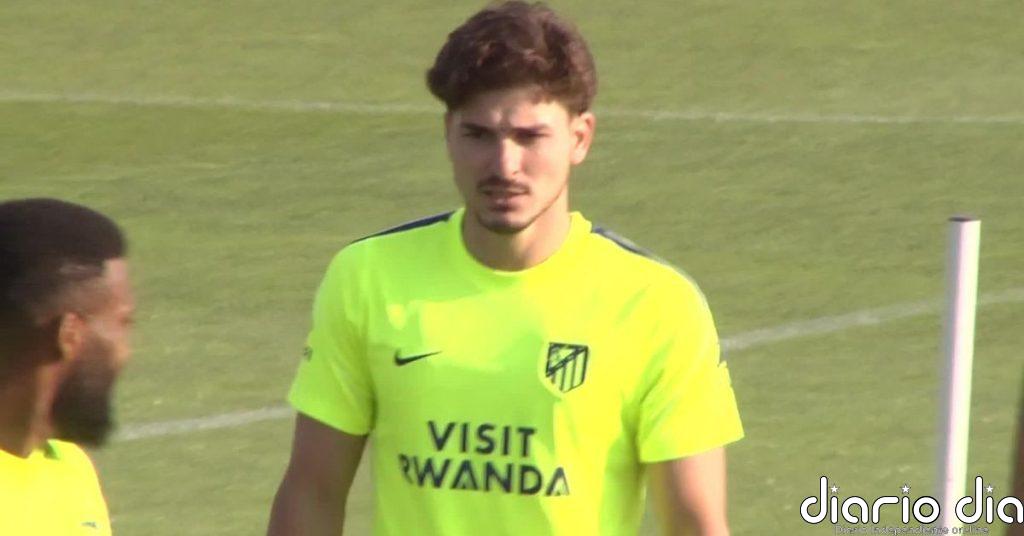 Julián Álvarez entrena con normalidad con el Atlético