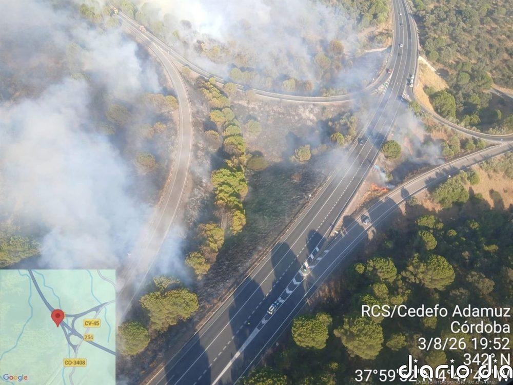 Junta eleva a fase de emergencia 1 el incendio forestal de Cerro Muriano (Córdoba) con once medios aéreos desplegados