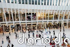 La afluencia a los centros comerciales crece un 2,5% en julio en España por las rebajas y las olas de calor