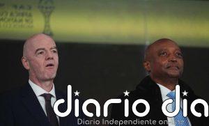 La CAF reafirma su "apoyo" a Infantino y le agradece "su respaldo al fútbol africano"
