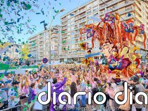 La carroza 'Quimera', de Mi Vida Loca, ganadora de la 115 edición de la Batalla de Flores de Laredo