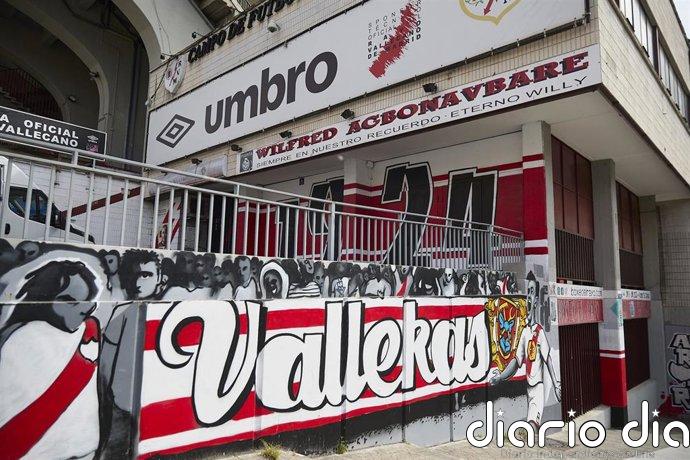 La Comunidad insiste en que el Rayo no volverá a Vallecas hasta que se certifique que el estadio es "100% seguro"