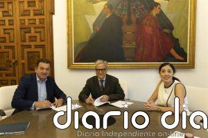 La Diputación de Córdoba suscribe operaciones de crédito con Unicaja y Banco Sabadell por 17 millones para inversiones