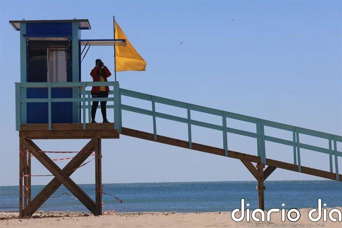 La EMA pide extremar la precaución en las playas de Cádiz y Huelva por la persistencia de corrientes de resaca