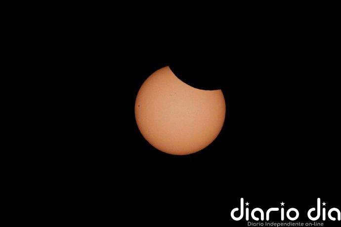La Generalitat retransmitirá el eclipse solar total desde el Observatori de l'Ebre (Tarragona)