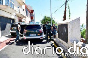 La Guardia Civil detiene en Ceuta a dos migrantes irregulares tras darse a la fuga y golpear a los agentes