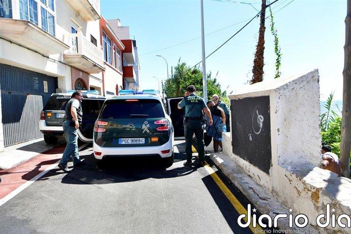 La Guardia Civil detiene en Ceuta a dos migrantes irregulares tras darse a la fuga y golpear a los agentes