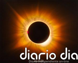 La NASA destaca el color dorado que mostró la corona solar durante el eclipse solar total observado en España