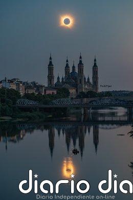 La NASA elige como foto del día una imagen del eclipse solar desde Zaragoza La NASA fotografía el eclipse solar total sobre España