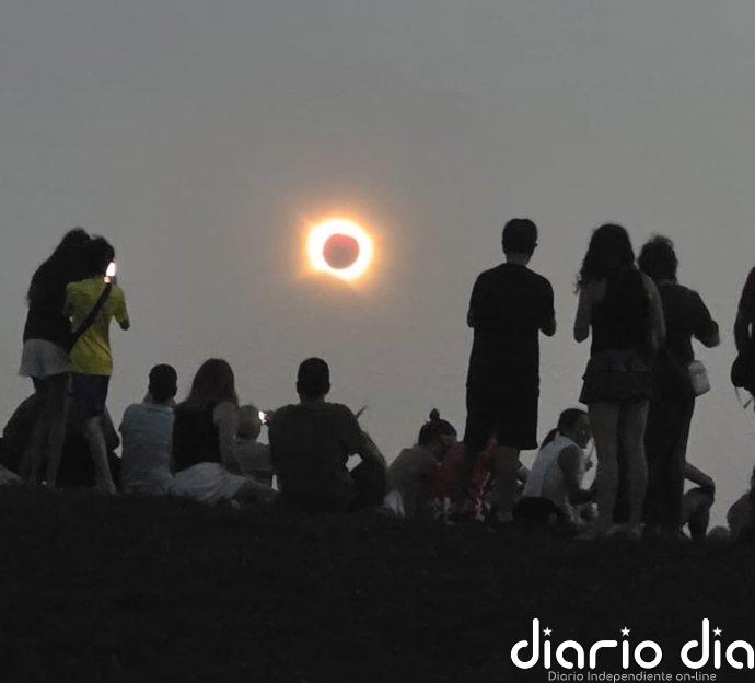 La observación del eclipse se desarrolló "con normalidad y sin incidencias destacables", según el Gobierno