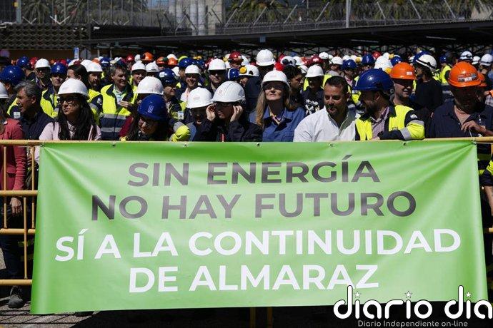 La plataforma 'Sí a Almaraz', satisfecha por la prórroga de la central nuclear porque "devuelve la tranquilidad"