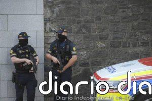 La Policía irlandesa detiene al presunto capo Daniel Kinahan nada más aterrizar en el país desde Dubái