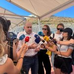 La Policía Nacional comienza el triaje para valorar el asilo de los migrantes en Ceuta tras la entrada masiva