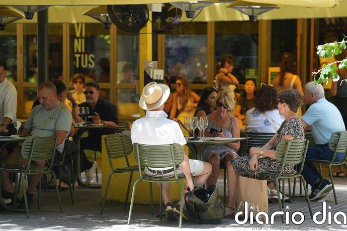 La propina en España y en otros países: ¿es un gesto personal o una imposición?