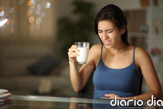 La razón por la que la leche puede sentarte peor por la noche que durante el día