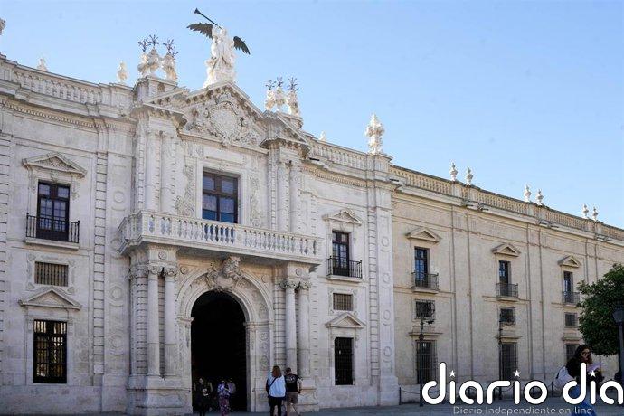 La US alega ante el Sepie por el recorte de las becas Erasmus y no descarta completar la financiación a alumnos