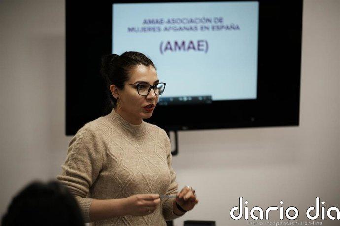 Las mujeres afganas piden a España más visados humanitarios y de estudios y facilidades para convalidar títulos