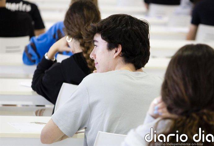 Las universidades de Sevilla y Pablo de Olavide implantan cinco nuevos títulos para el curso 2026/2027