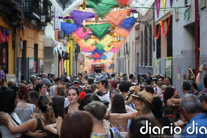 Lavapiés se viste de verbena por San Lorenzo con Los Vinagres, Metroolé, chotis, procesión y limonada popular