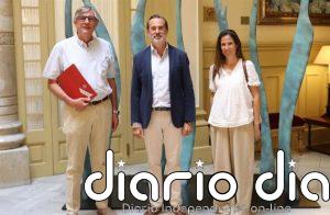 Le Senne recibe en el Parlament al presidente del Colegio de aparejadores y arquitectos técnicos
