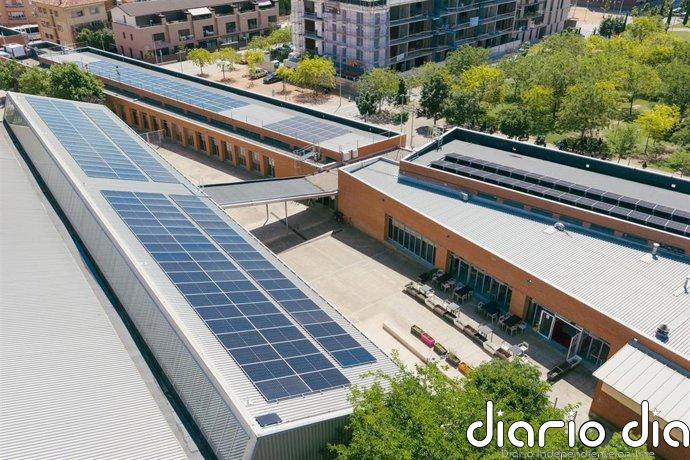 L'Energètica empieza una campaña de "instalación masiva" de placas solares en institutos catalanes
