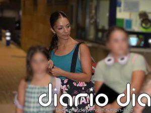 Lola García e Irene Rosales evitan un cara a cara durante la entrega de las hijas de Kiko Rivera