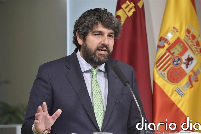 López Miras convoca este jueves un Consejo de Gobierno tras la llegada de otra lancha rápida con inmigrantes a la costa