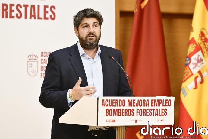 López Miras: "No entendemos cómo llega una embarcación de esas dimensiones sin ser interceptada"