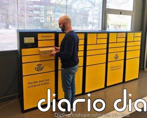 Los españoles enviaron en 2025 por primera vez más paquetes que cartas, según el informe postal de la CNMC