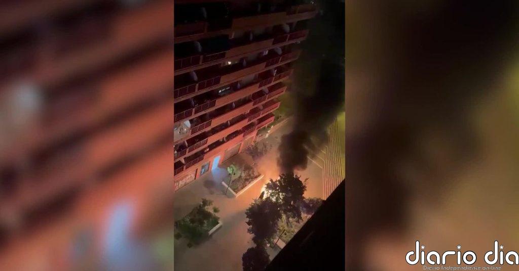 Los Mossos investigan si el incendio en un bar de Barcelona esta madrugada ha sido provocado
