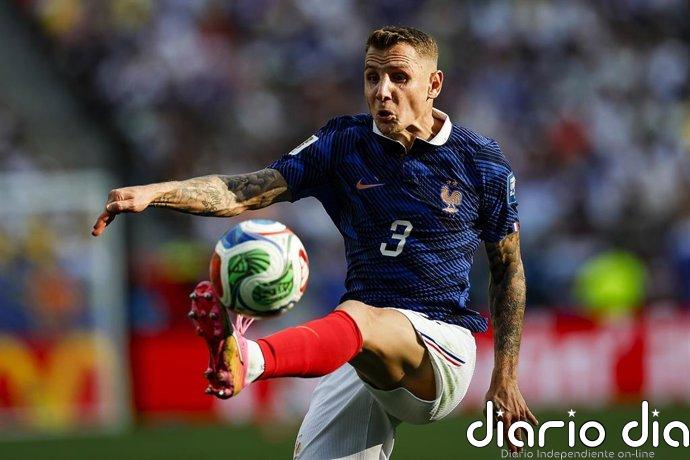 Lucas Digne regresa al PSG por tres temporadas