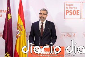 Lucas pide una reunión a López Miras para coordinar la respuesta ante la inmigración irregular