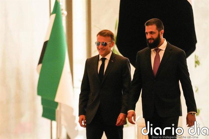 Macron ve en la disolución de las kurdo-árabes FDS un paso clave en su "integración pacífica" en el Estado sirio