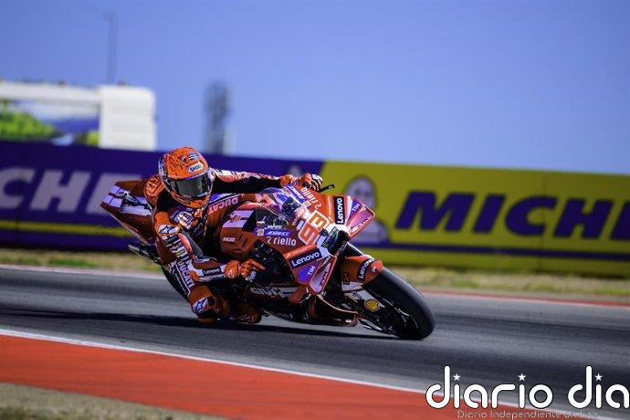 Marc Márquez gana la esprint y mantiene su dominio en Aragón