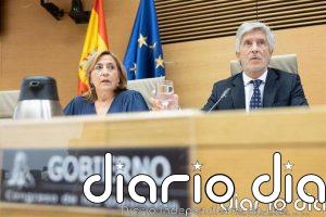 Marlaska llama al cese de la violencia en Ceuta y anuncia 35 millones para alargar espigones fronterizos